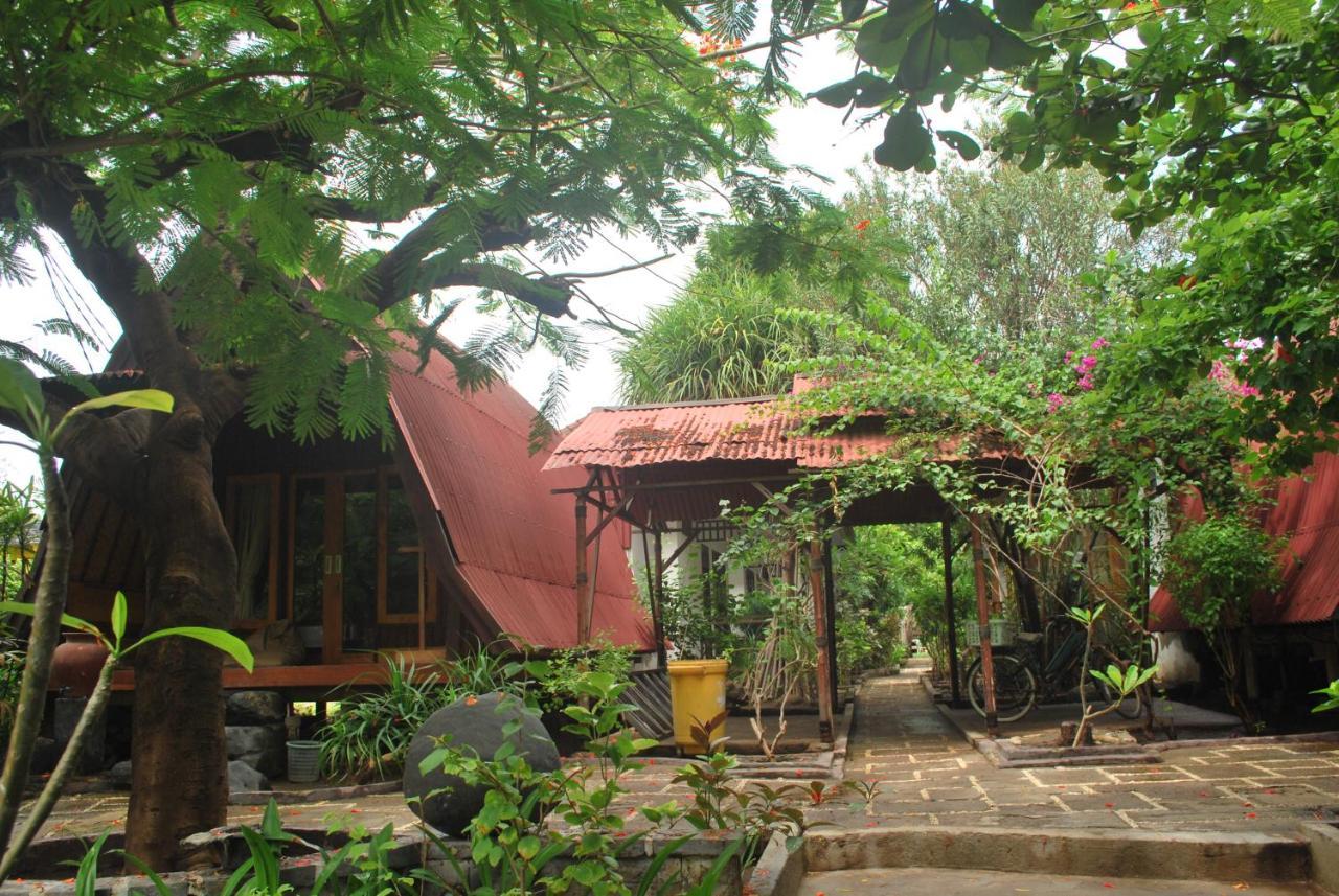 Gili Smile Bungalow Gili Trawangan Exterior foto